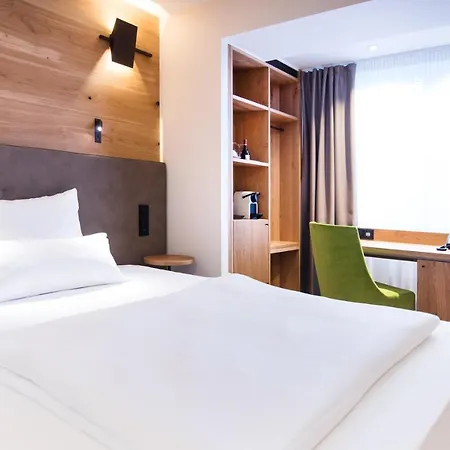 Olymp Munich Hotel 4*