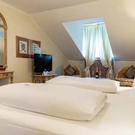 Olymp Munich 4*