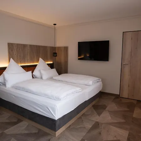 Olymp Munich فندق اتشنغ