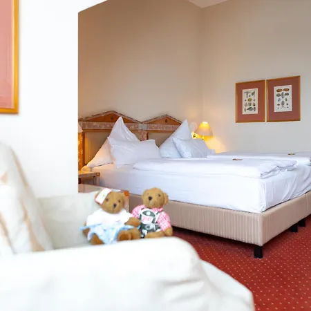 Olymp Munich 4*