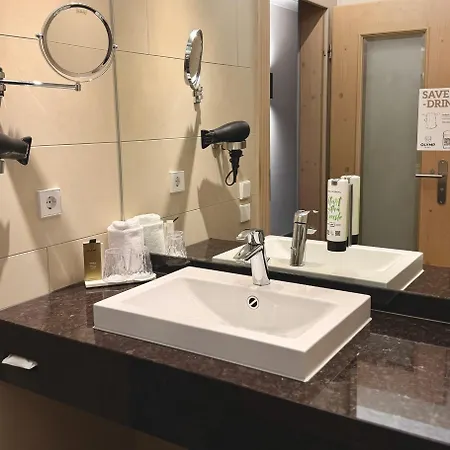 Olymp Munich Hotel 4*