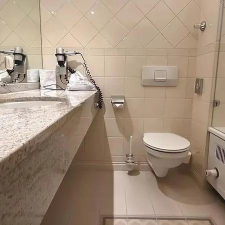 Olymp Munich Hotel