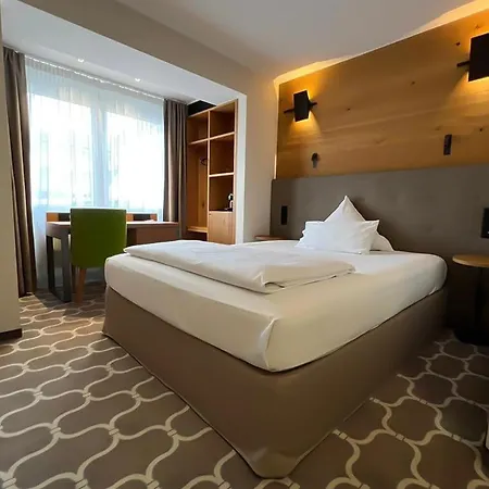 Olymp Munich Hotel Eching am Ammersee