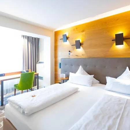Olymp Munich Hotel